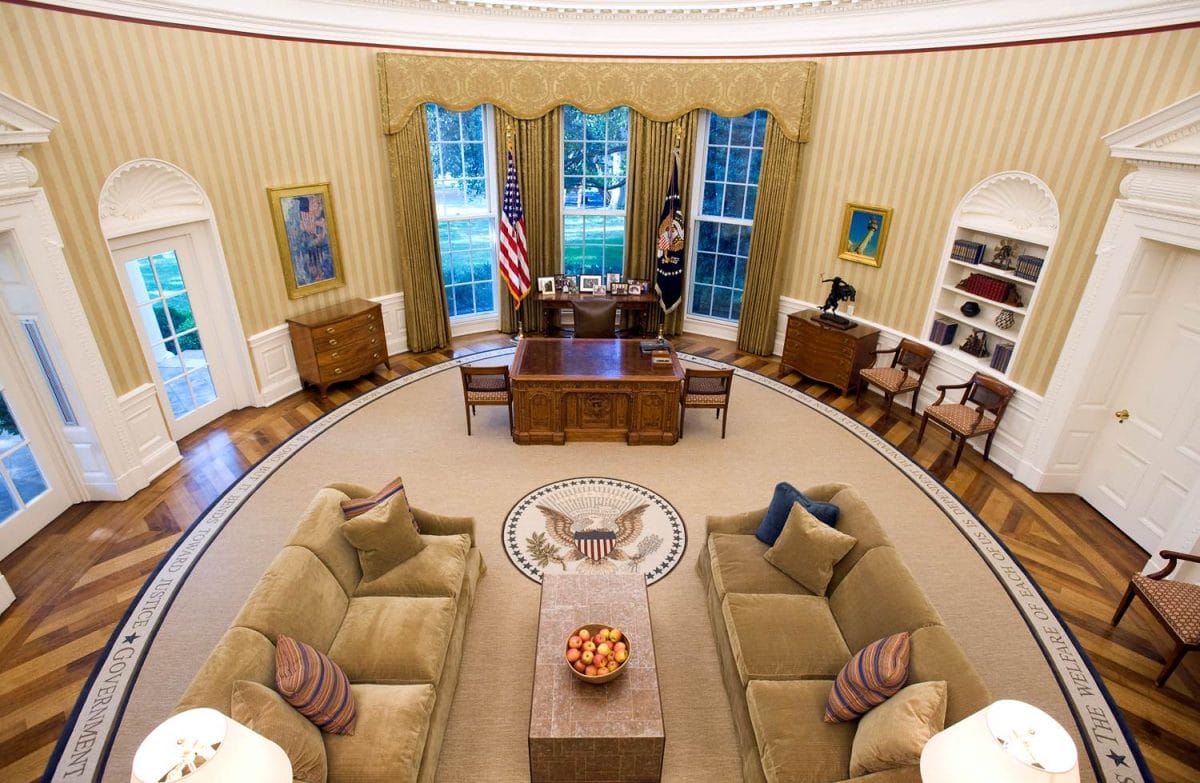 Главный офис Америки и его интерьеры: Овальный кабинет Белого дома