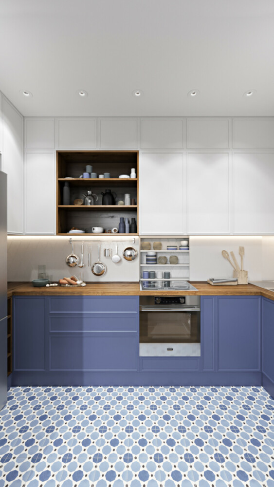 В кухонном гарнитуре есть открытые полки для удобства использования  и визуального эффекта